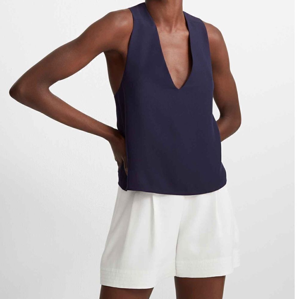 Club Monaco Normaah Crossback V-Neck Top NWT Sz L